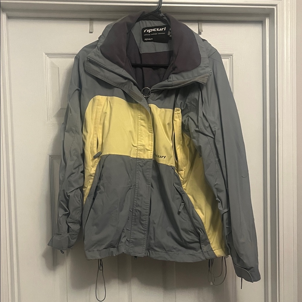 Rip Curl Women's Two-Tone Hooded Ski Jacket